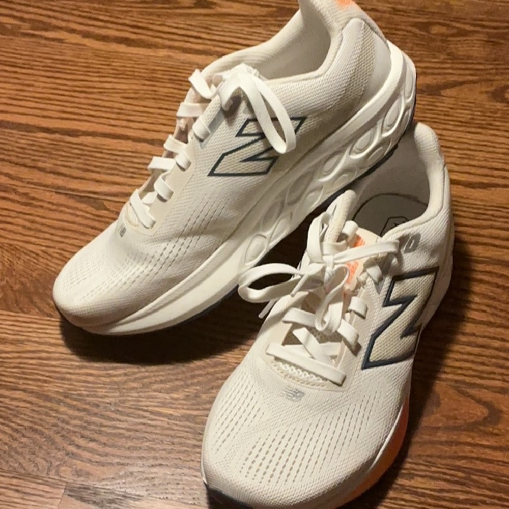 New Balance Beige and Orange Running Shoes (item7) - Picture 3 of 6